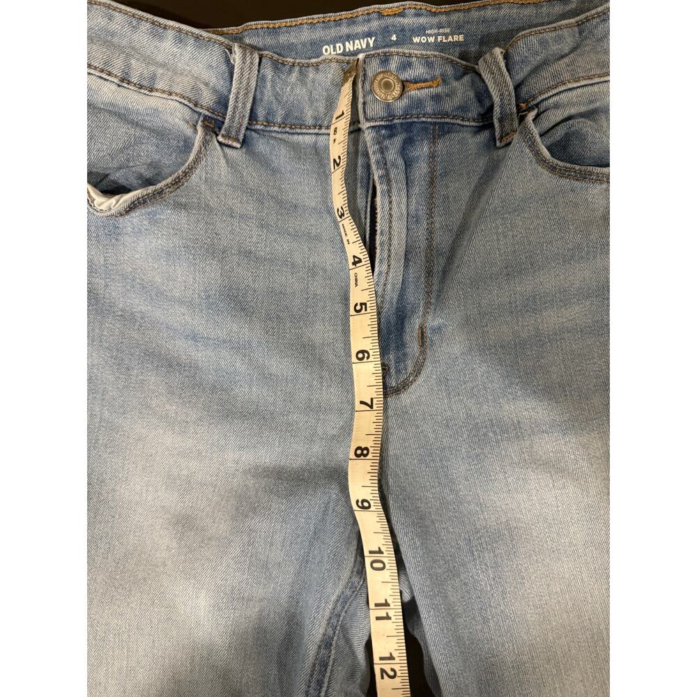 Women's Old Navy High-Waisted Wow Flare Jeans 4 light wash denim blue casual - Picture 6 of 7